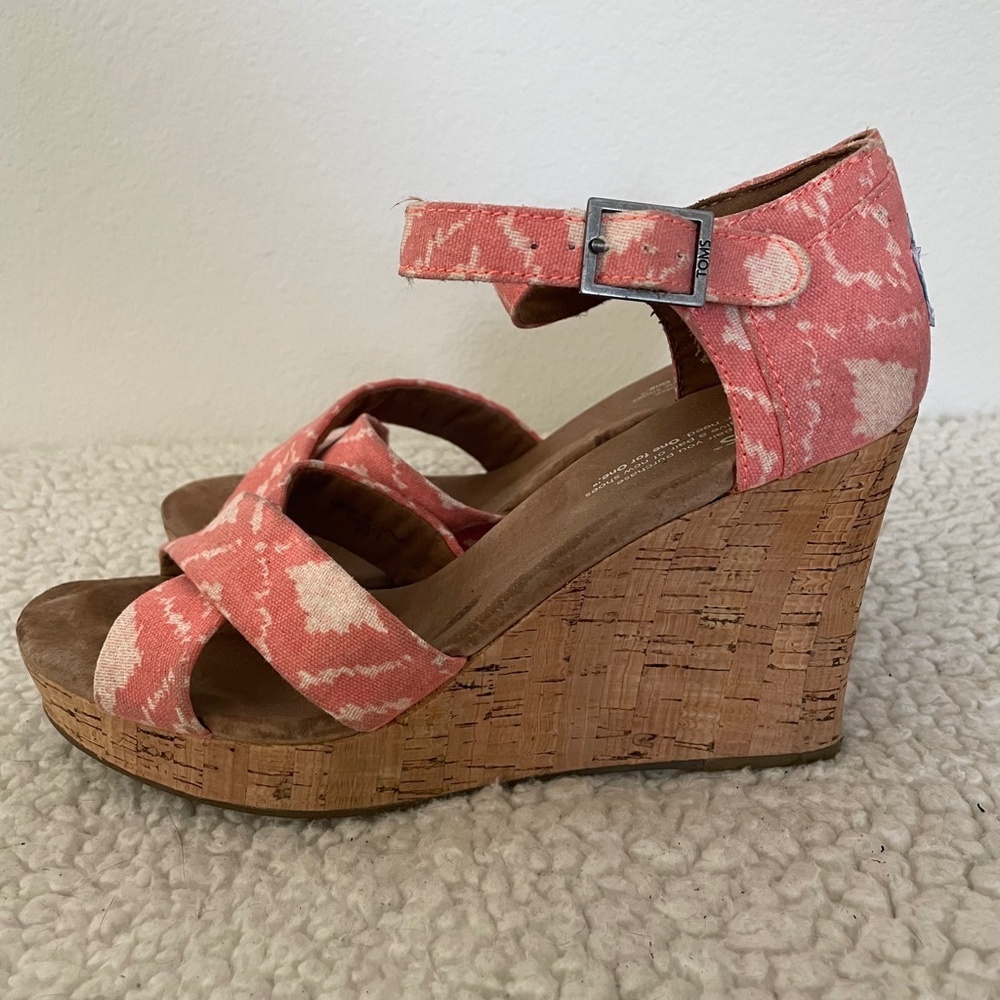 Toms Sandals Women's Pink Size 9 Strappy Open Toed Wedge Boho Summer Vacation - Picture 5 of 5